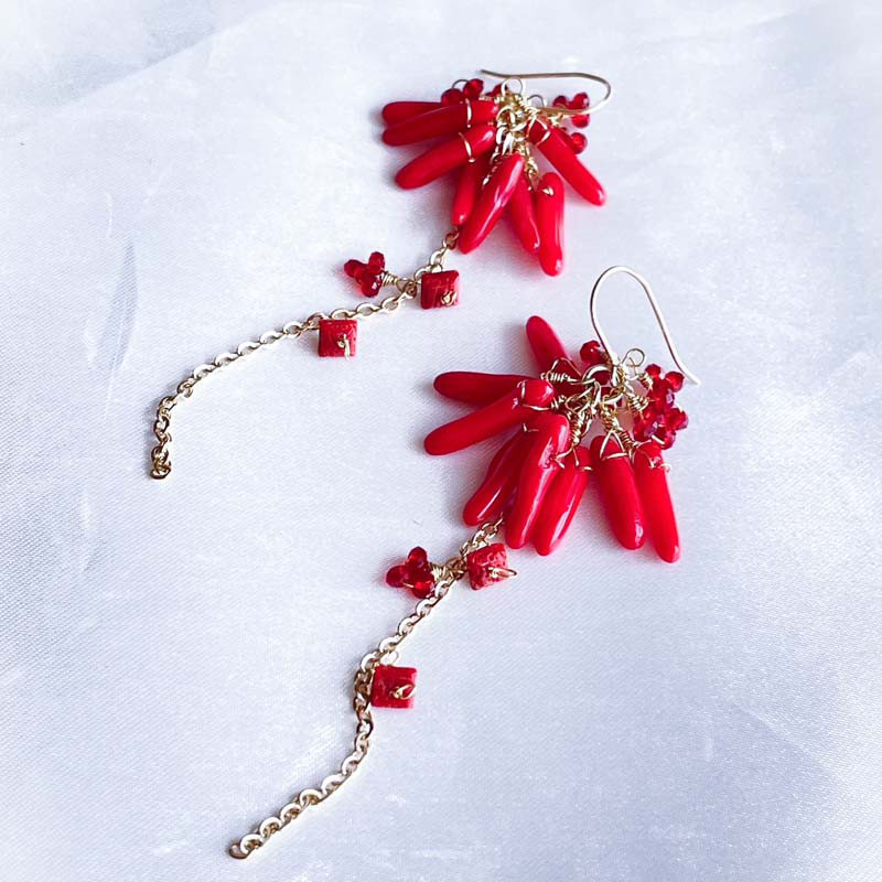 天然石♡レア♡桜舞散るレッドスノーフレークオブシディアンのピアス14kgf 天然石♡レア♡桜舞散るレッドスノーフレークオブシディアンの