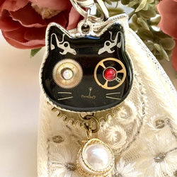 再販 レジン 螺鈿細工風猫ちゃんのネックレス ネックレス・ペンダント