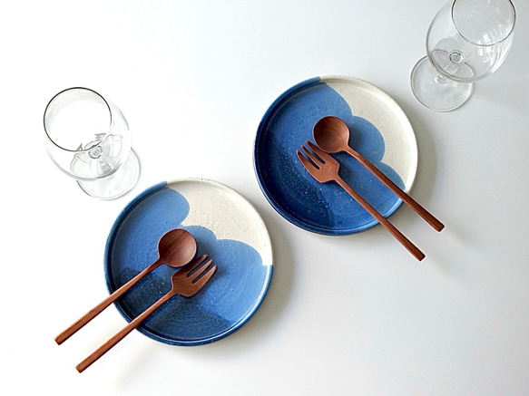 うみまちの皿 – 大皿ペアプレート/白浜の波景色を描いた陶器プレート