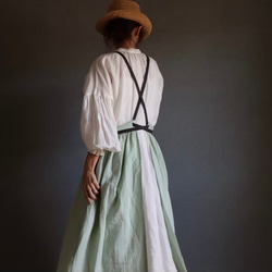 ふっくら厚さ2倍のとろみダブルガーゼとコットンリネンのリボンのギャザーたっぷりバイカラーエプロン／オパールグリーン 1枚目の画像