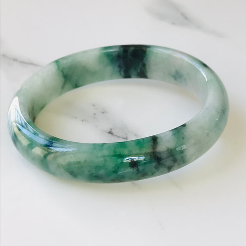 B310-079］ ジェイド ヒスイ 本翡翠 くりぬき バングル 天然石