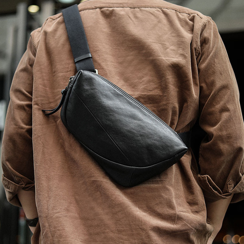 20245新商品の男の人の本革の胸バッグカジュアルな小さいショルダー