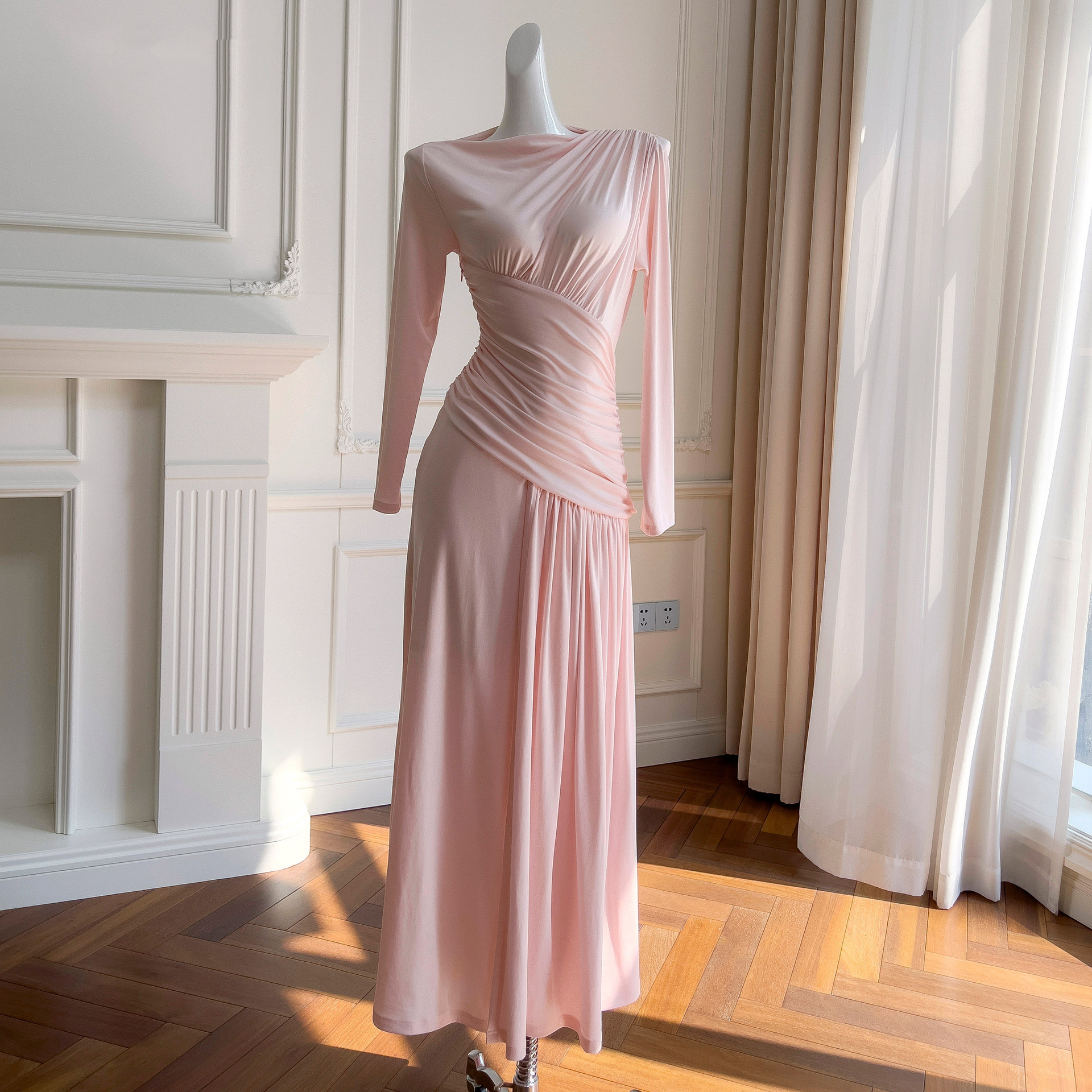 カラードレス ウェディングドレス パーティー 長袖 秋服 プリーツ ピンク ニット 上品 韓国風 お呼ばれ 69371