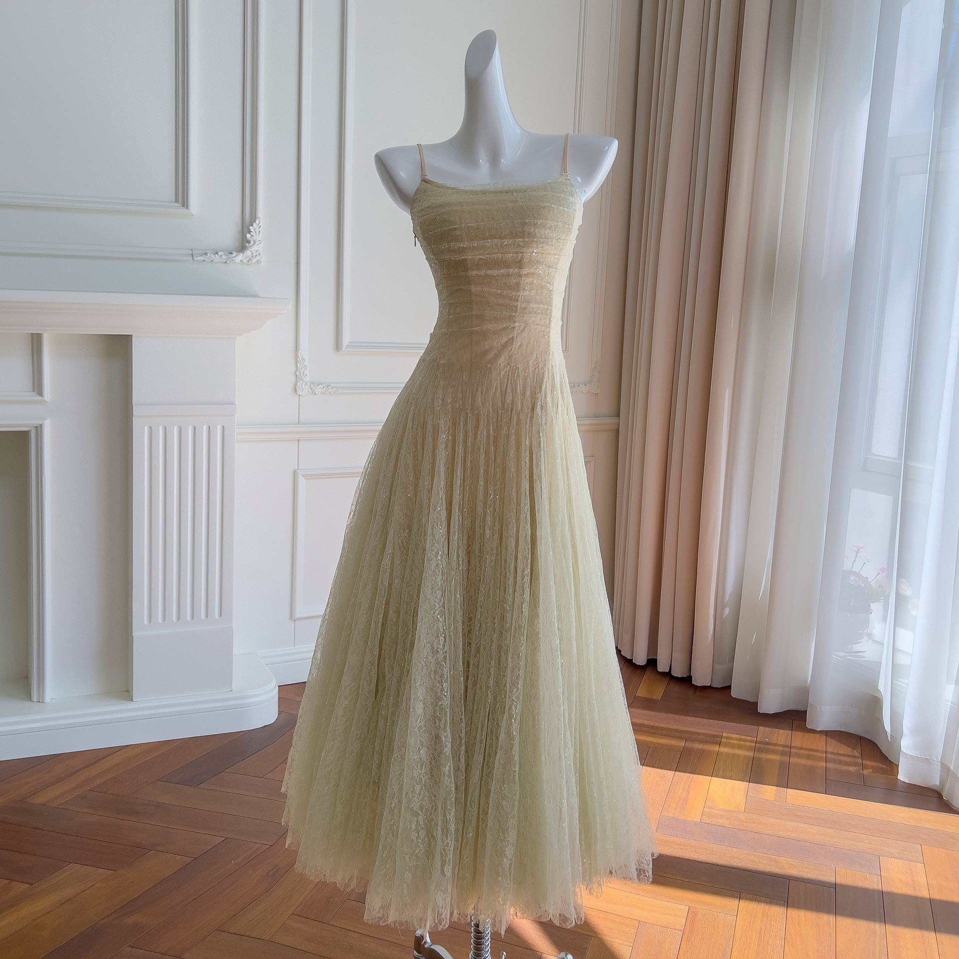 ふわふわドレス ウェディングドレス パーティー ノースリーブ 緑 綺麗 上品 韓国風 お呼ばれ 69235