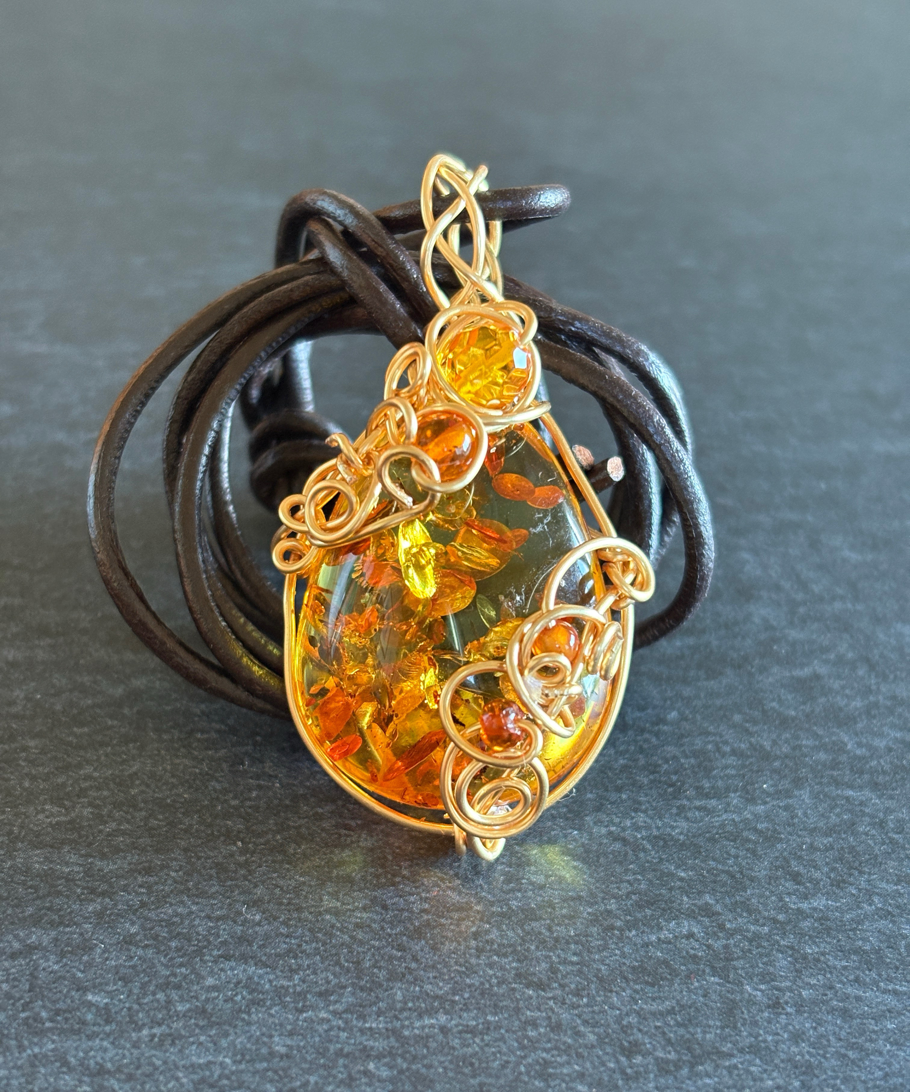 14kgf☆天然石☆アンバー☆琥珀☆バルト海産