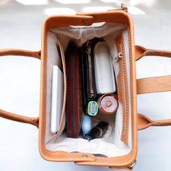 羊毛 x 皮革拼接雙扣包 | 復古經典 第15張的照片