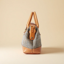 羊毛 x 皮革拼接雙扣包 | 復古經典 第7張的照片