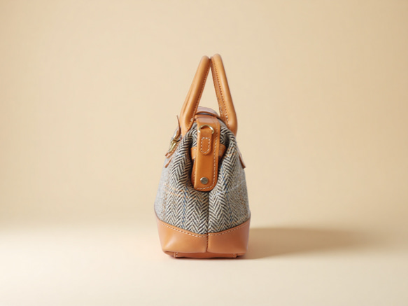 羊毛 x 皮革拼接雙扣包 | 復古經典 第7張的照片