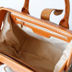 羊毛 x 皮革拼接雙扣包 | 復古經典 第14張的照片