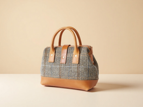 羊毛 x 皮革拼接雙扣包 | 復古經典 第8張的照片