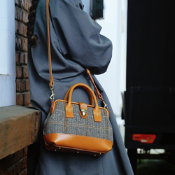 羊毛 x 皮革拼接雙扣包 | 復古經典 第16張的照片