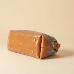 羊毛 x 皮革拼接雙扣包 | 復古經典 第9張的照片