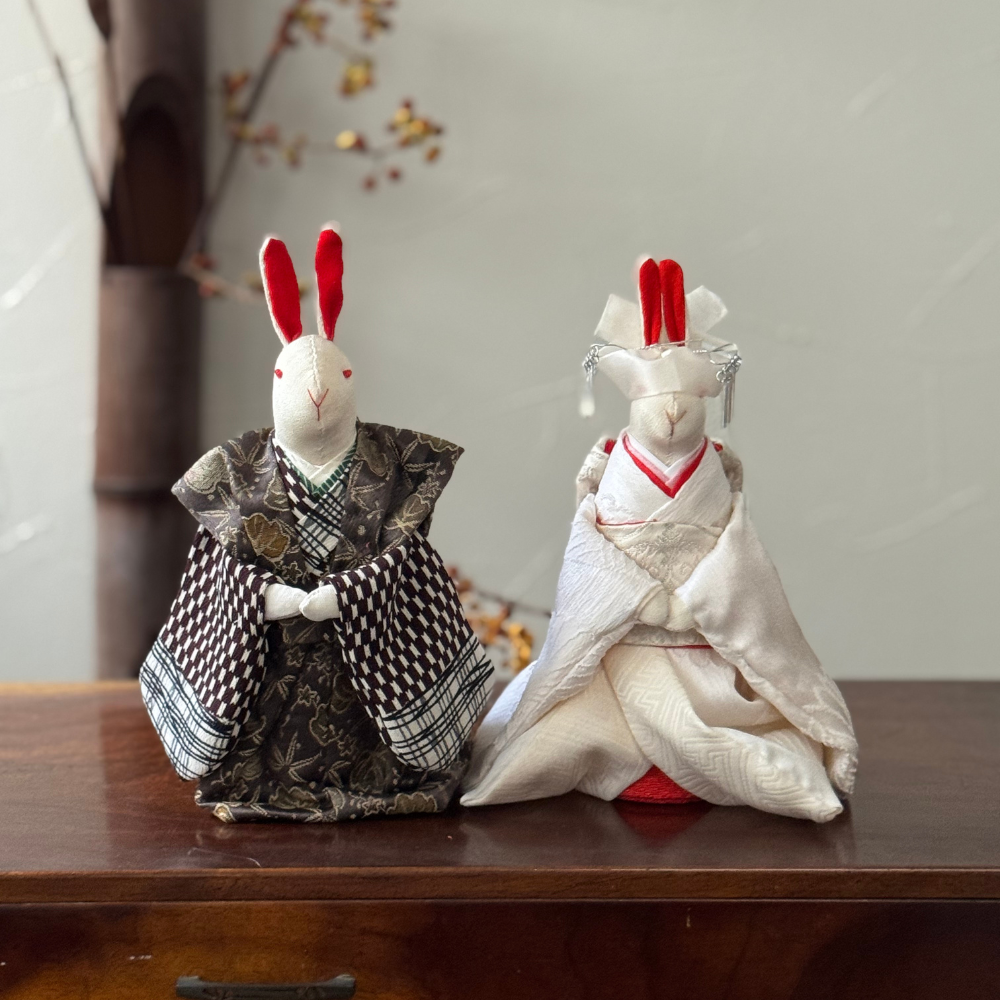うさぎ雛（黒袴・白無垢）