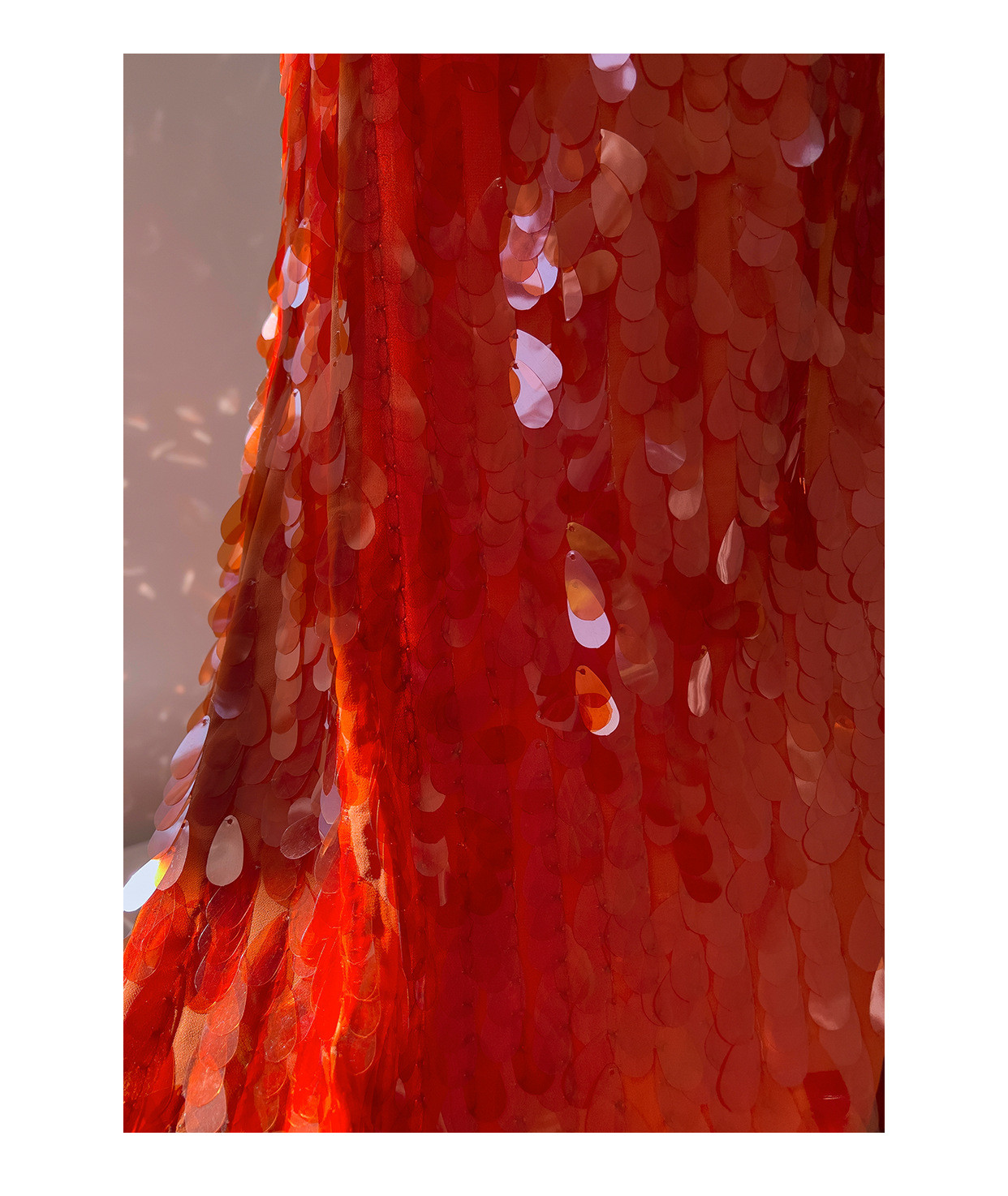 スパンコールドレス ウェディングドレス パーティー オレンジ ノースリーブ 綺麗 上品 韓国風 お呼ばれ 69396