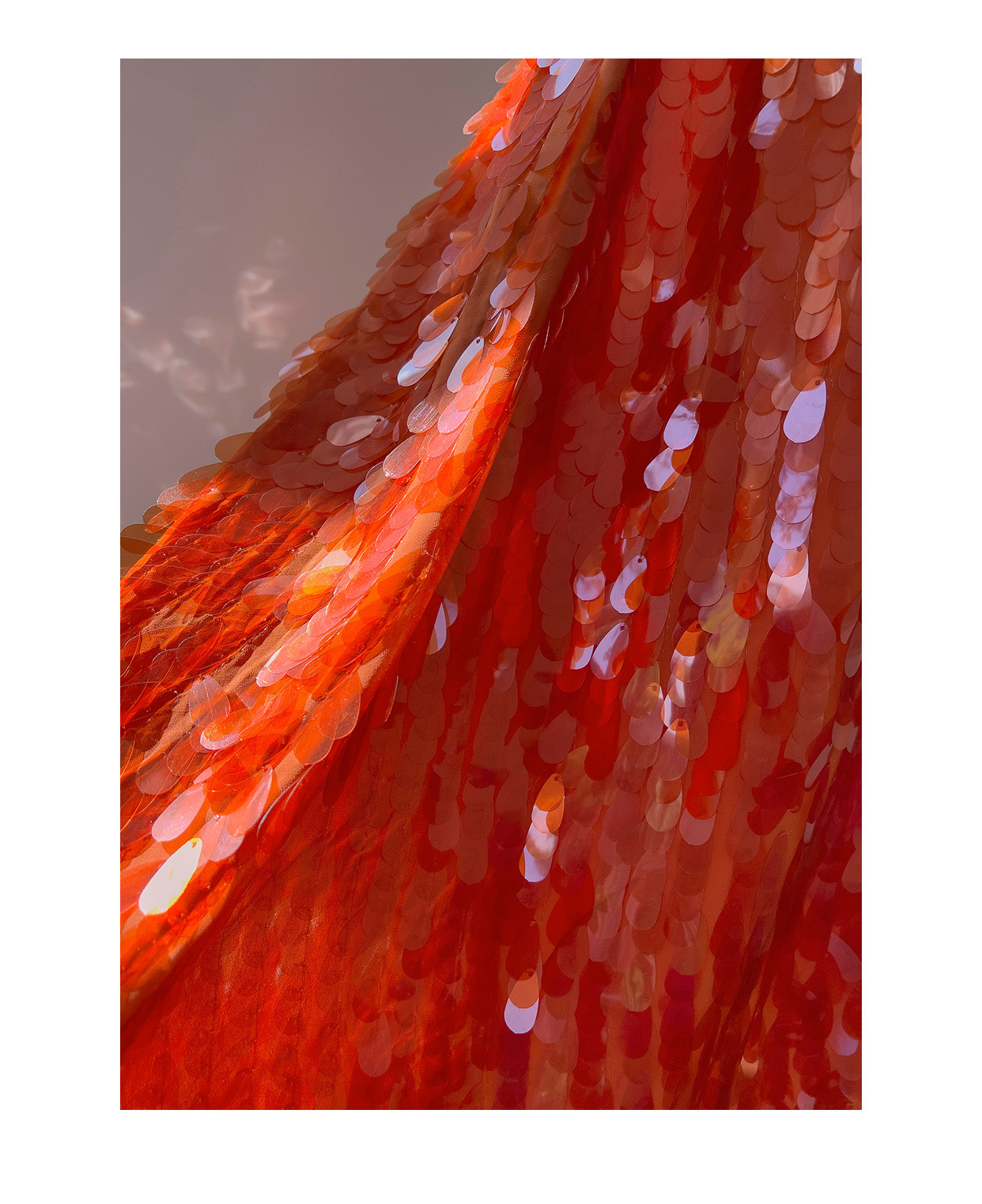 スパンコールドレス ウェディングドレス パーティー オレンジ ノースリーブ 綺麗 上品 韓国風 お呼ばれ 69396