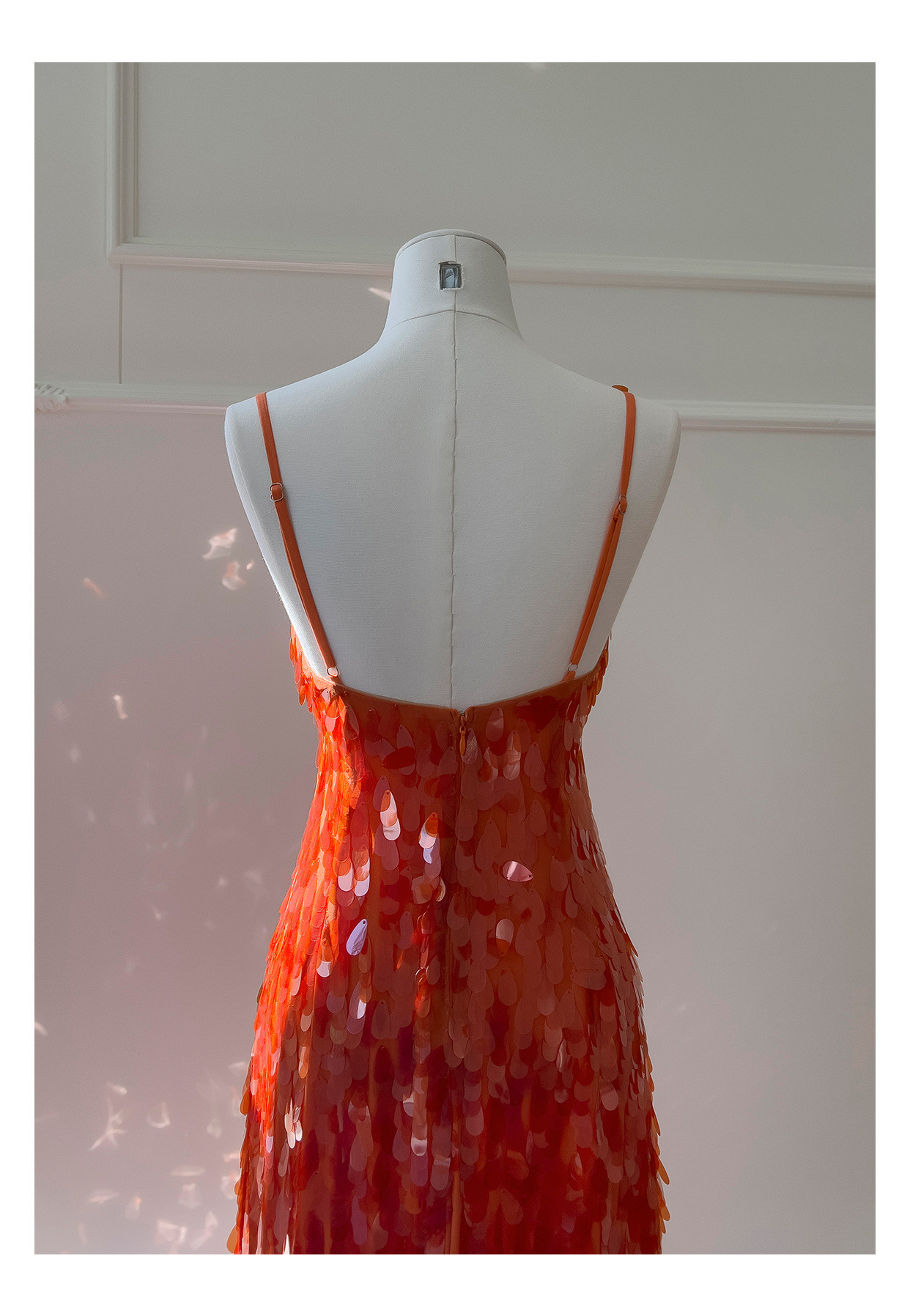 スパンコールドレス ウェディングドレス パーティー オレンジ ノースリーブ 綺麗 上品 韓国風 お呼ばれ 69396