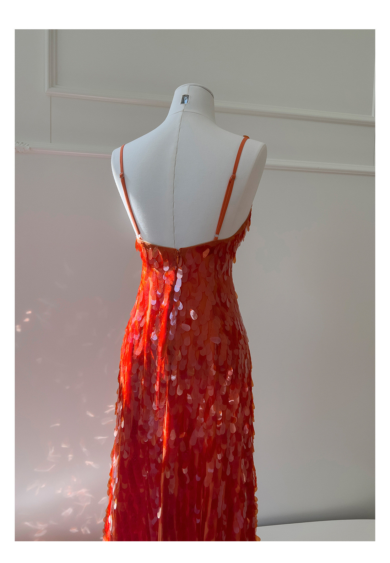 スパンコールドレス ウェディングドレス パーティー オレンジ ノースリーブ 綺麗 上品 韓国風 お呼ばれ 69396