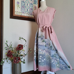 ★着物リメイク★　大島紬　フリル袖のゆったりワンピ　カラフルフラワー ☆着物リメイク☆ 大島紬 フリル袖のゆったりワンピ カラフル