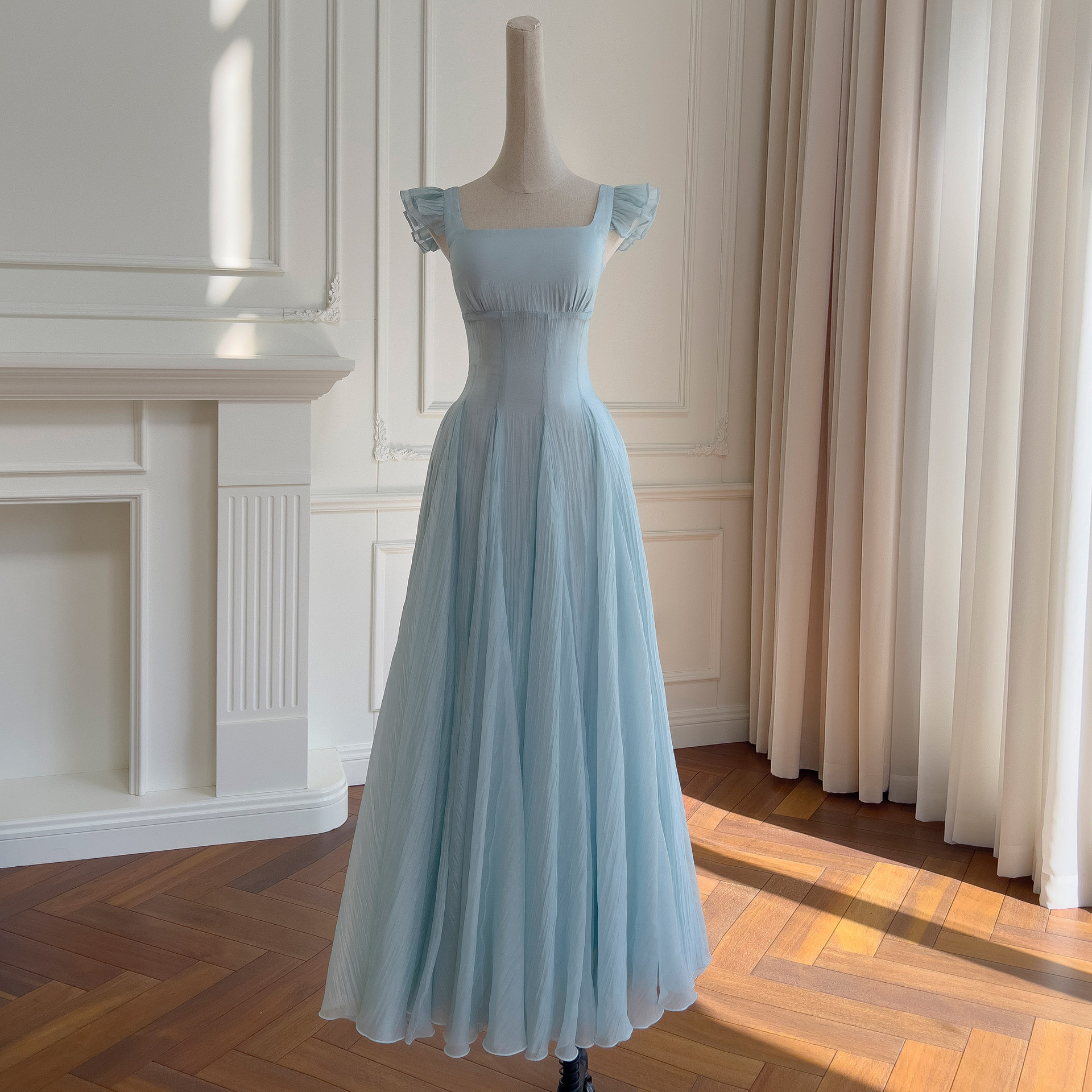 カラードレス ウェディングドレス ノースリーブ 上品 高級感 青 韓国風 パーティー 前撮り お呼ばれ A9155