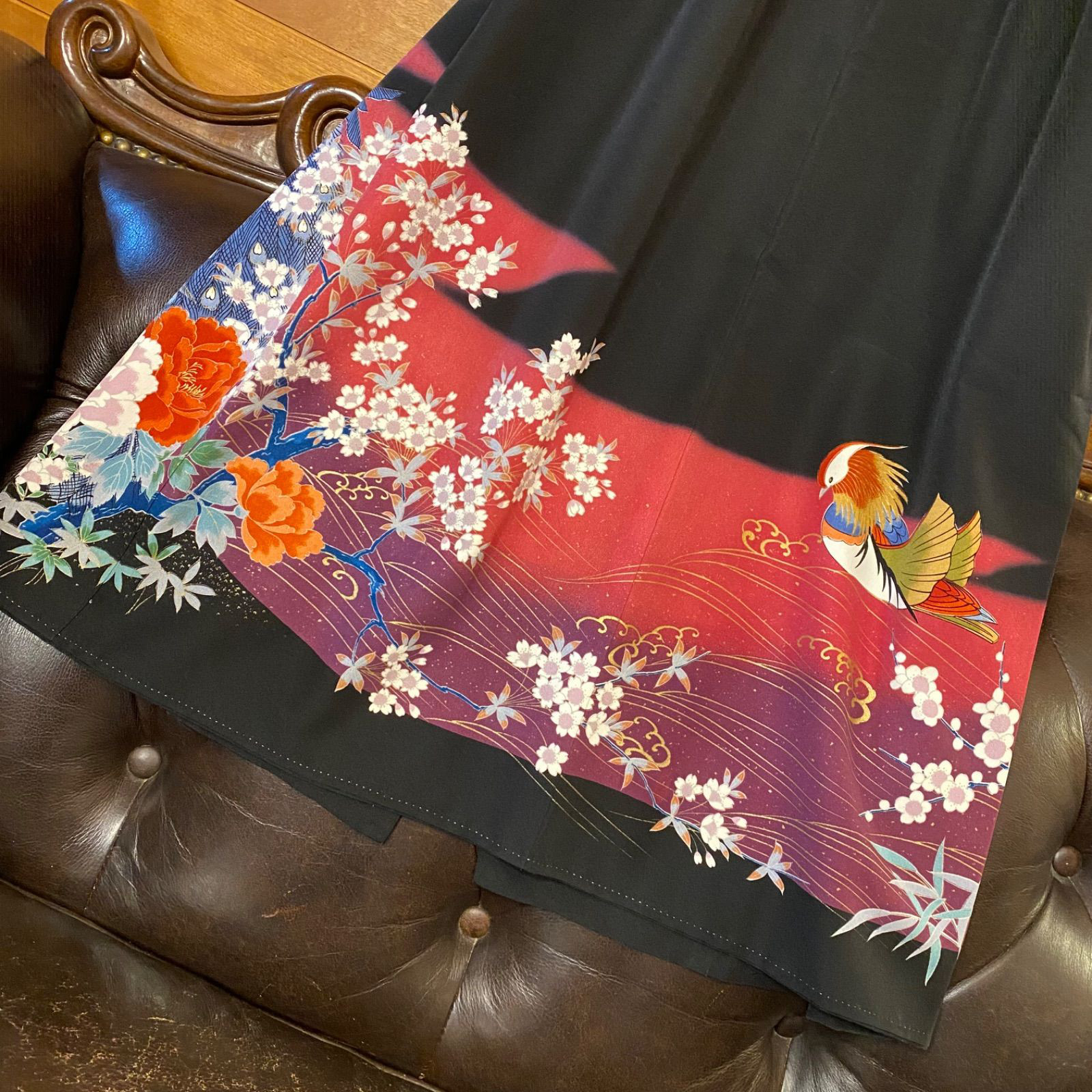 和洋折衷 黒留袖 着物 リメイク ワンピース ドレス 洗える 化繊　紅〜葡萄色のぼかし×流水文、白梅や四季花TKW-67