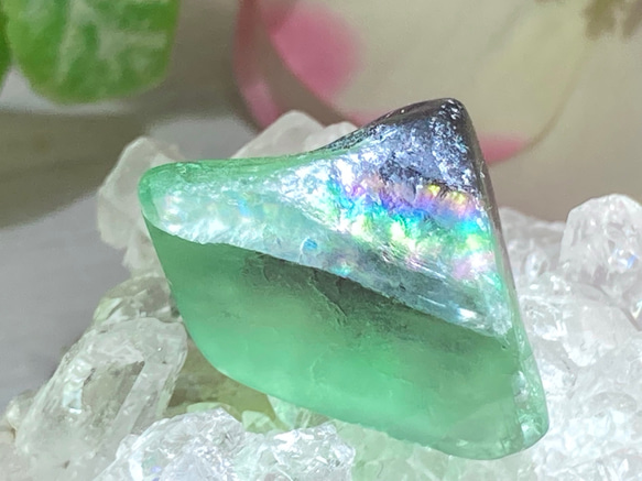 バイカラー✿*:・ レインボー フローライト 蛍石 ミニ原石 幾何学