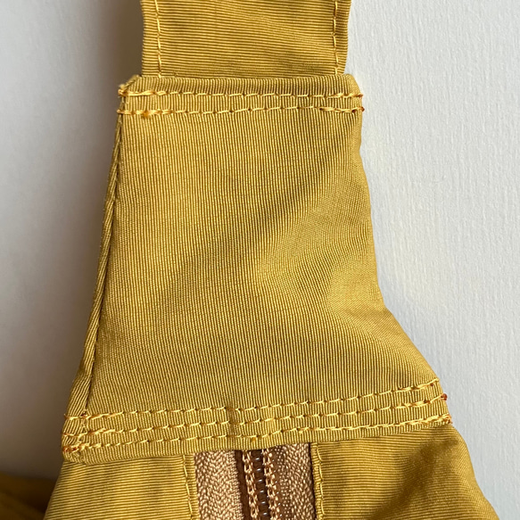 【受注生産】〈秋の新色〉旅行やフェスにも◎ 撥水加工・軽量 ・ダブルファスナーフリルショルダーバッグ ・M・マスタード 9枚目の画像