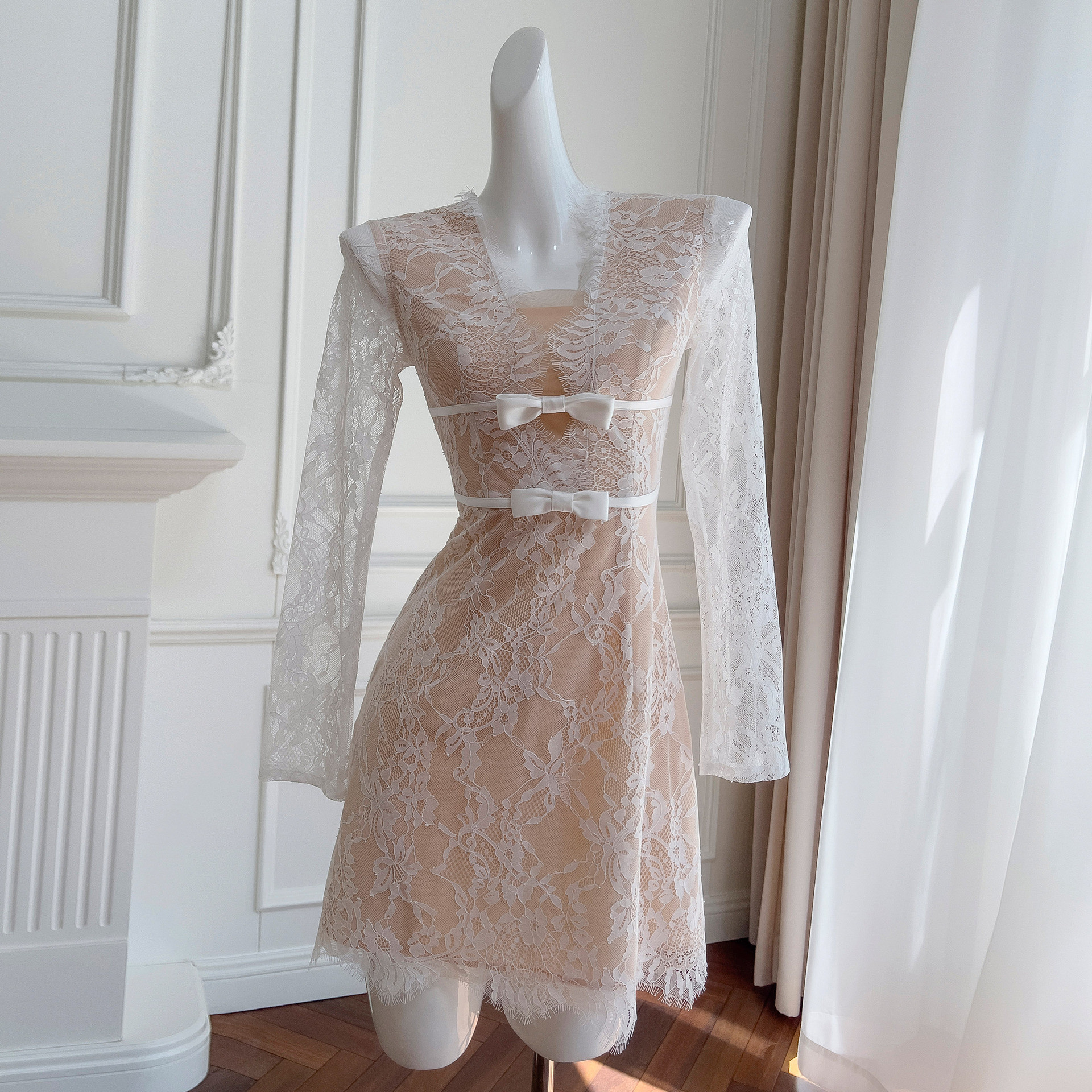 ショート レース ウェディングドレス パーティー 長袖 リボン Aライン ワンピース 上品 韓国風 お呼ばれ 69411