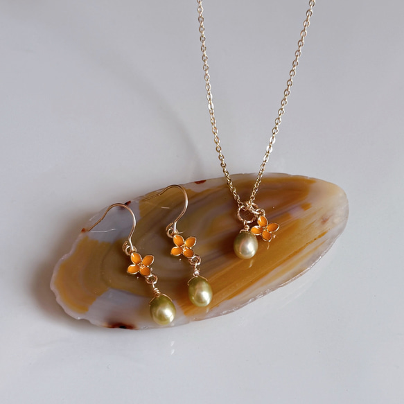 【四合一】橄欖綠珍珠桂花項鍊，14kgf，低過敏性，生日禮物 第3張的照片