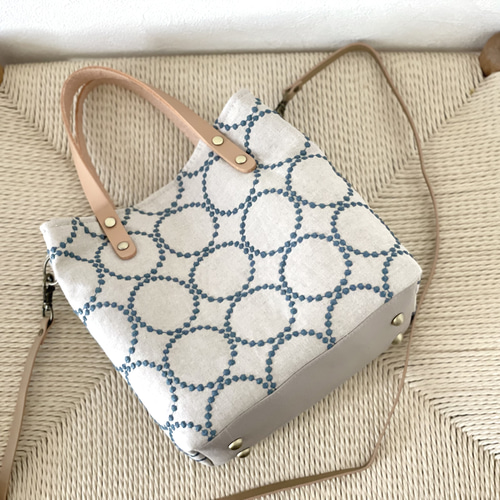 大特価 言い換え mina パッチ肩掛けバッグ(tambourine) a)ミナ