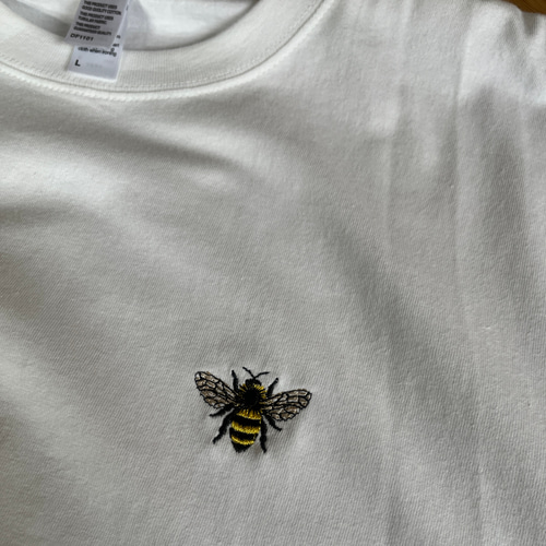 送料無料】刺繍Tシャツ｜ミツバチ・蜂｜綿100%｜お好きな刺繍文字をお