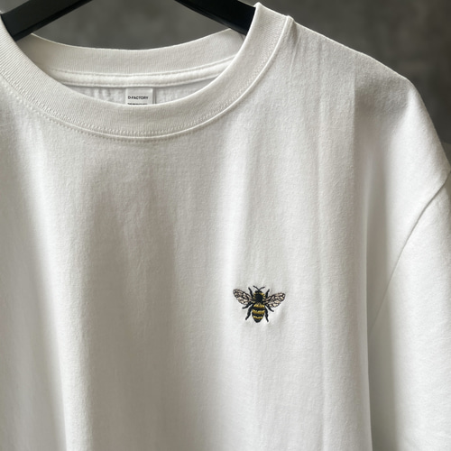 送料無料】刺繍Tシャツ｜ミツバチ・蜂｜綿100%｜お好きな刺繍文字をお
