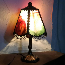 一点物 早い者勝ち! 小振りなテーブルランプ ステンドグラス ランプ 照明 卓上 スタンド ギフト 5枚目の画像