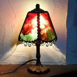 一点物 早い者勝ち! 小振りなテーブルランプ ステンドグラス ランプ 照明 卓上 スタンド ギフト 3枚目の画像