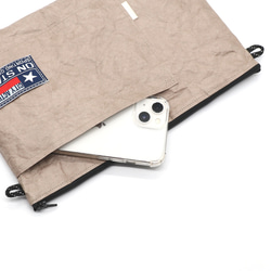 04タイベックサコッシュ ブラウン 3枚目の画像