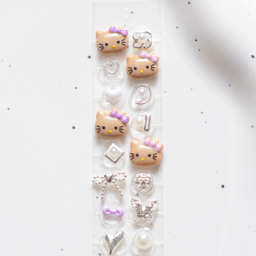 耳つぼジュエリー キャラクター13 日焼け 猫 シルバー 紫 パープル 薄