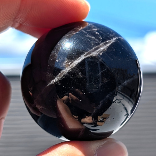 ★特別ご提供★最強の破邪✴︎浄化２石☆【黒水晶モリオンwithヒマラヤ水晶】❤ 幻の水晶と云われる 黒水晶 モリオン スフィア 山東省産 42ミリ