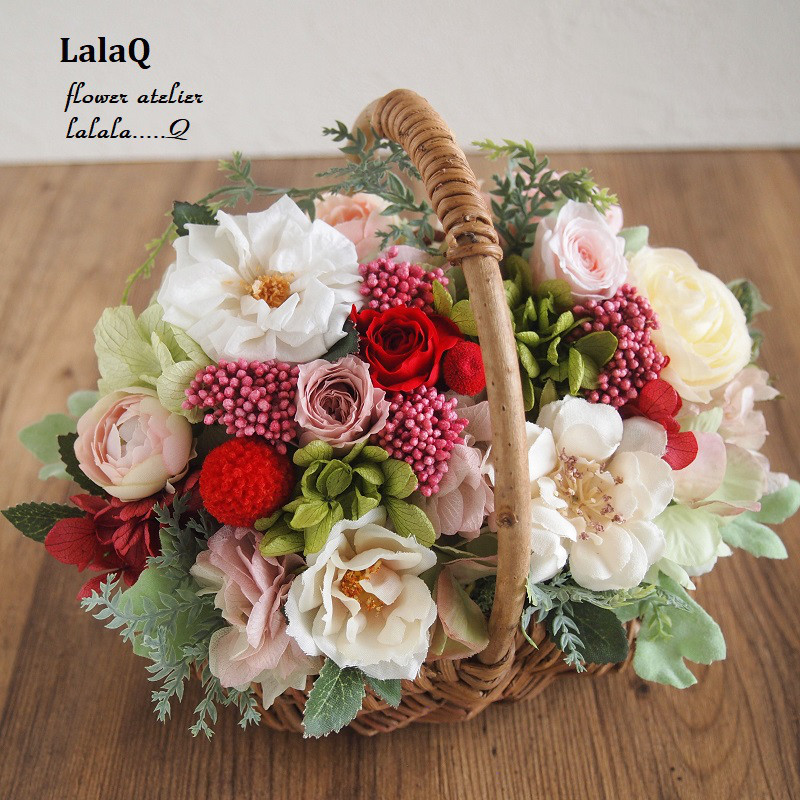 バスケットのフラワーアレンジメント/プリザーブドフラワー ＊両親贈呈 記念日 お祝い