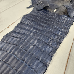 ワニ革 クロコ ヌメ・半艶マット ディープロイヤルブルー　No.C008757 13枚目の画像