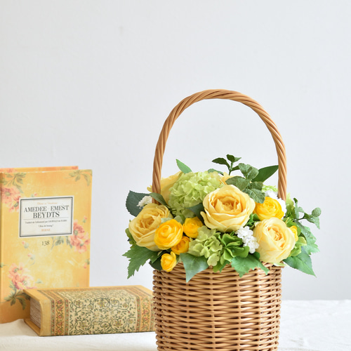 限定1点】黄色いバラを使ったバスケットアレンジメントⒷ アーティ