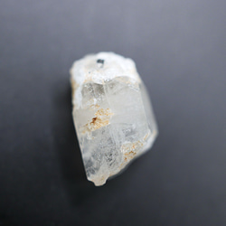 フェナカイト　原石　結晶　ミャンマー産　1個　約10ｍｍ　アセンションストーン　天然石置物・天然石インテリア 3枚目の画像