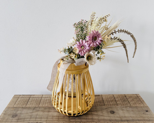 新作】ギフトにもおススメ❁アーティフィシャルフラワー×竹製ランタン