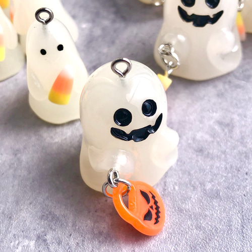 1個/ ゴースト 蓄光 おばけチャーム ハロウィン CH415 チャーム