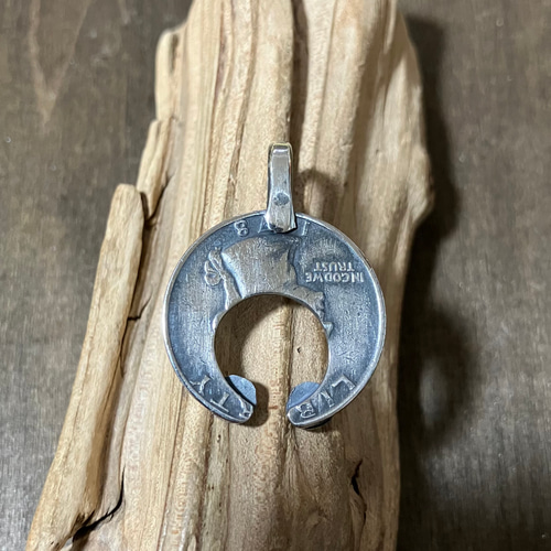 インディアン　ネイティブアメリカ　ウルフ&フェザー　STERLING シルバー インディアン ネイティブアメリカ ウルフ&フェザー STERLING シルバー