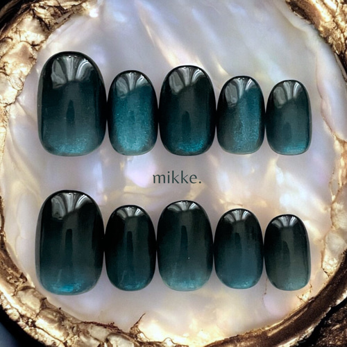 カラー変更無料 】ネイルチップ〔 mikke. 〕 / マグネット 奥行 黒 青