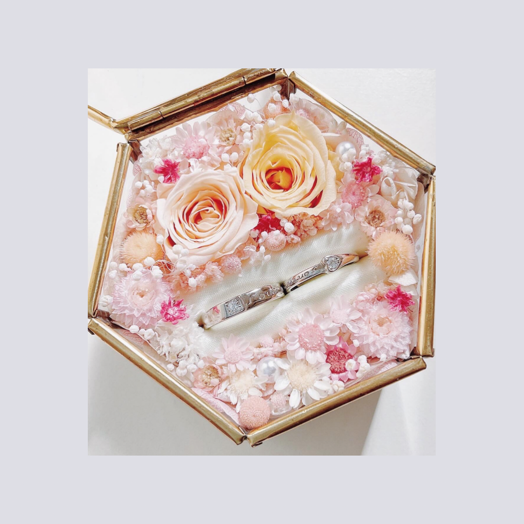 【受注制作】アプリコットピンクカラー縦置きタイプ・リングピロー・ヴィンテージ風ガラスケース・プリザーブドフラワー
