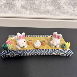 お月見うさぎ(樹脂粘土)粘土細工 1枚目の画像