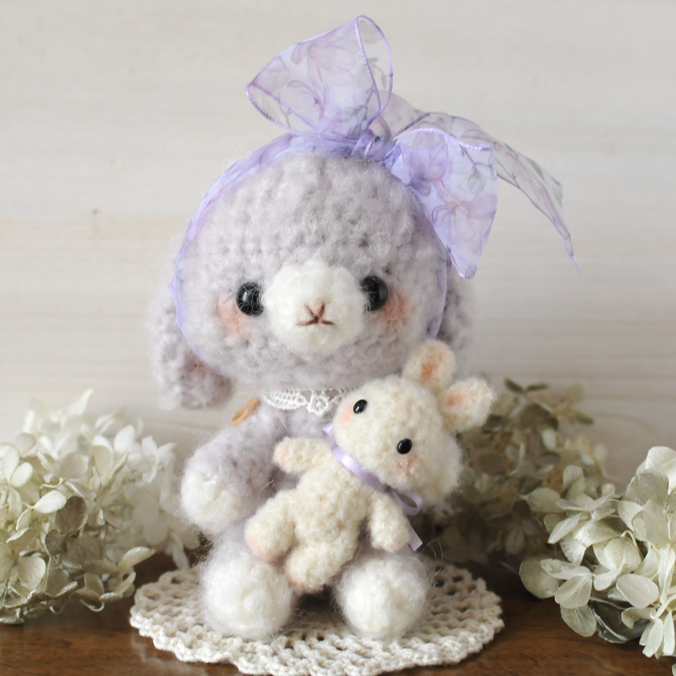 夢見るガーリーうさぎと頼れる小さな相棒