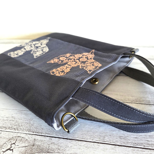 ミナペルホネン[直営店限定] オデッセイodyssey 綿羊革黒 バッグ