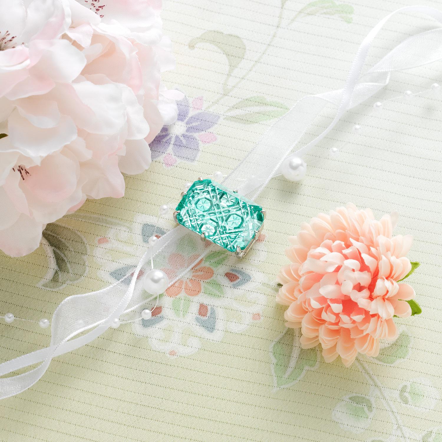 KILIKO　JEWELRY（東京切子）帯留め　　"Mirrors”　天空　ピーコックグリーン