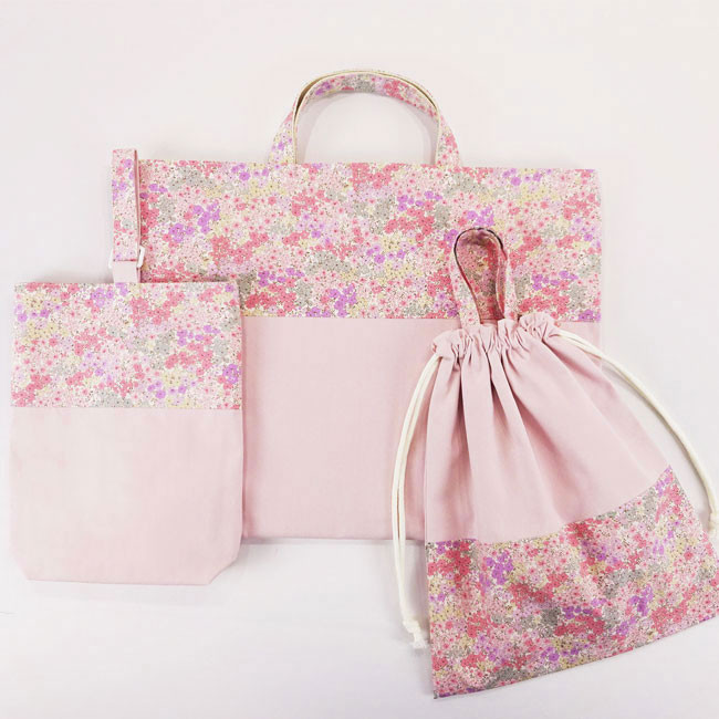 入園 入学 3点 セット 大きめ レッスンバッグ 幼稚園 保育園 上履き入れ 巾着 女の子 小花柄 パステル ピンク